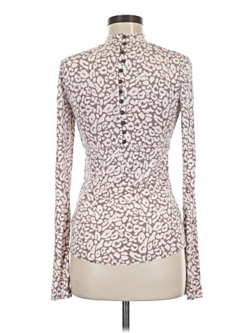 Willow & Clay Long Sleeve Turtleneck (view 2)