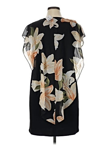 En Focus Cocktail Dress (view 2)