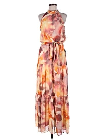 Julia Jordan Casual Dress (view 1)