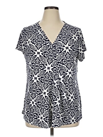 Lane Bryant Short Sleeve T-Shirt (view 1)