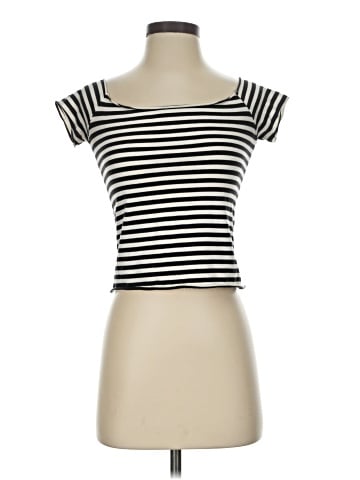 Brandy Melville Short Sleeve T-Shirt (view 1)