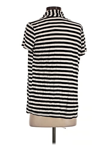 Forever 21 Short Sleeve T-Shirt (view 2)