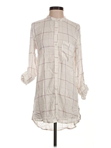 Lumiere 3/4 Sleeve Blouse (view 1)