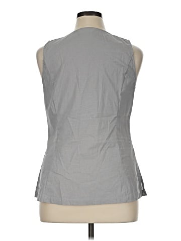 Commense Sleeveless Button-Down Shirt (view 2)
