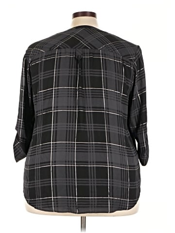 Torrid 3/4 Sleeve Henley (view 2)