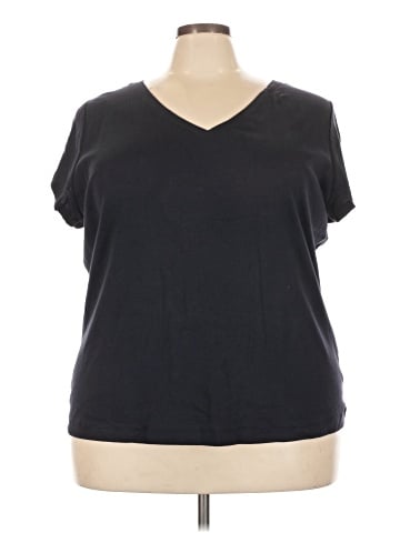 Liz Claiborne Short Sleeve T-Shirt (view 1)