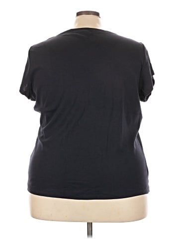 Liz Claiborne Short Sleeve T-Shirt (view 2)