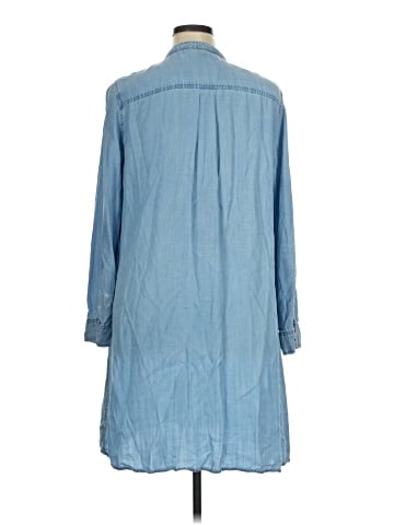 Saks Fifth Avenue Casual Dress (view 2)