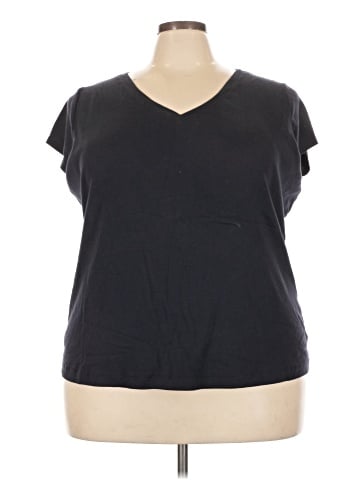 Liz Claiborne Short Sleeve T-Shirt (view 1)