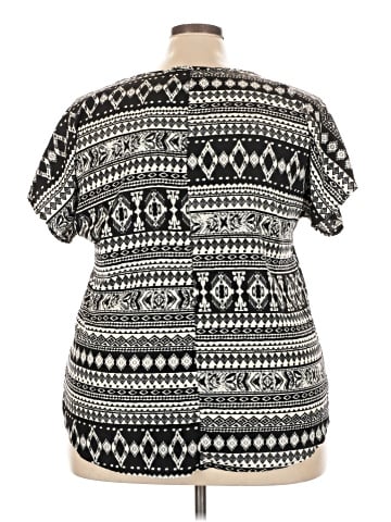 Love Ryan Short Sleeve Top (view 2)