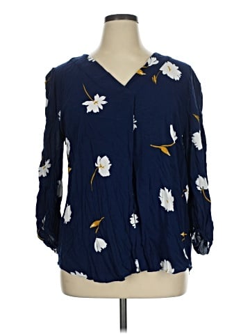 a.n.a. A New Approach 3/4 Sleeve Blouse (view 1)