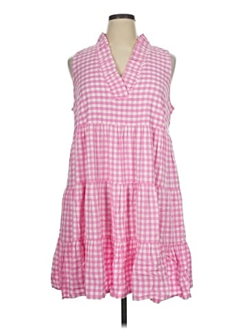 Crown & Ivy Casual Dress (view 1)