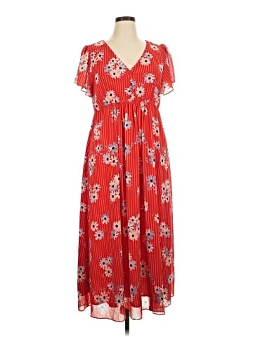 Madewell Scalloped Flutter-Sleeve Midi Dress in Daisy Society (view 1)