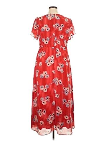 Madewell Scalloped Flutter-Sleeve Midi Dress in Daisy Society (view 2)