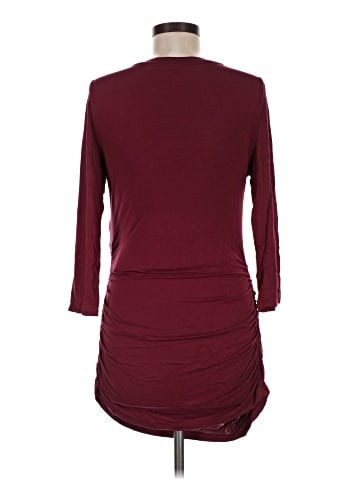 Liz Lange Maternity 3/4 Sleeve T-Shirt (view 2)