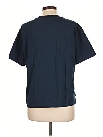 Uniqlo Short Sleeve T-Shirt (view 2)