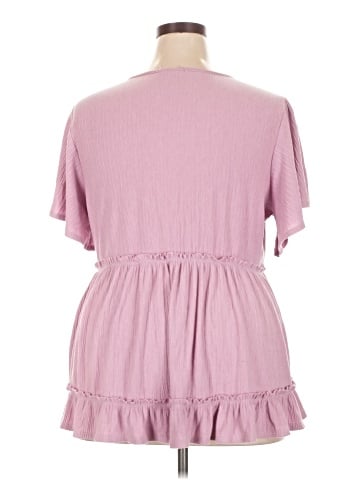 chic soul (chicsoul.com) Short Sleeve T-Shirt (view 2)