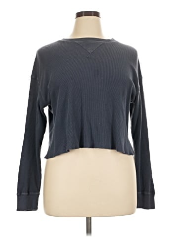 Unbranded Long Sleeve T-Shirt (view 1)