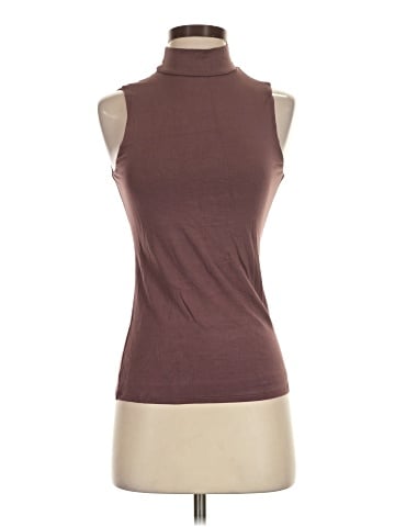 Express Outlet Sleeveless T-Shirt (view 1)