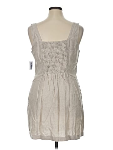 Old Navy Casual Dress (view 2)