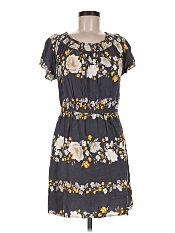 Old Navy Casual Dress (view 1)
