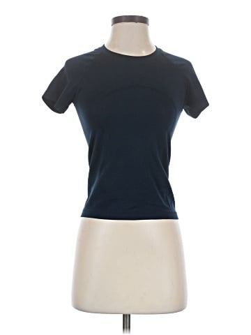 Lululemon Athletica Short Sleeve T-Shirt (view 1)
