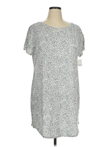 Liz Claiborne Casual Dress (view 1)