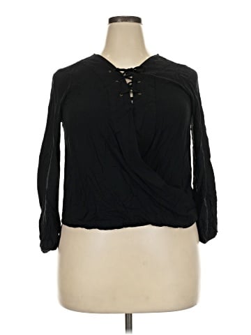Mossimo Supply Co. 3/4 Sleeve Blouse (view 1)
