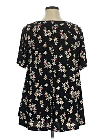 Lane Bryant Short Sleeve T-Shirt (view 2)