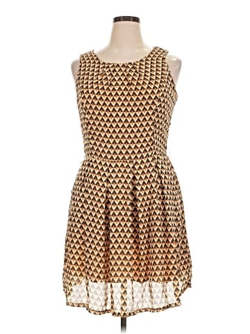 Papillon Casual Dress (view 1)