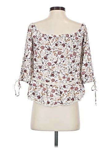 American Eagle Outfitters 3/4 Sleeve Blouse (view 2)
