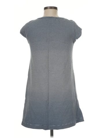 Old Navy Casual Dress (view 2)