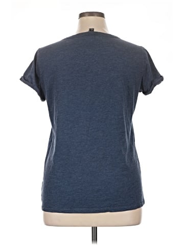 Rock & Republic Short Sleeve T-Shirt (view 2)