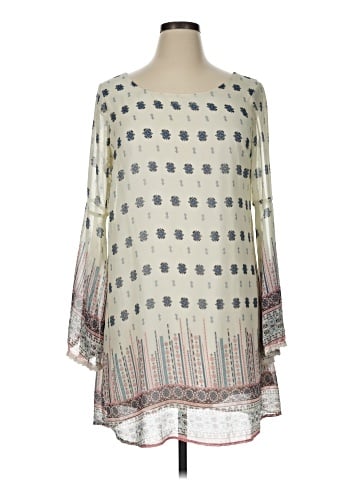 Xhilaration 3/4 Sleeve Blouse (view 1)