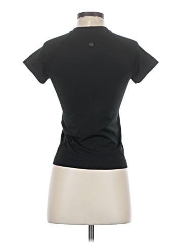 Lululemon Athletica Short Sleeve T-Shirt (view 2)