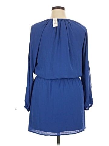 White House Black Market Casual Dress (view 2)
