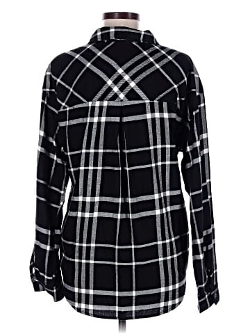 Maurices Long Sleeve Button-Down Shirt (view 2)