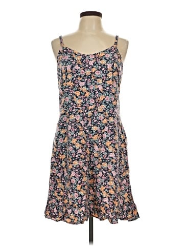 Old Navy Casual Dress (view 1)