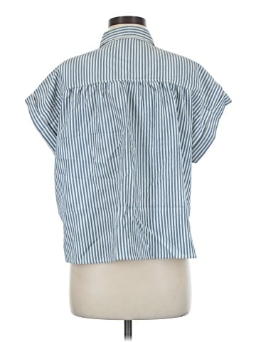Velvet Heart Short Sleeve Button-Down Shirt (view 2)