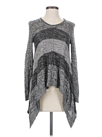 Cupio Pullover Sweater (view 1)