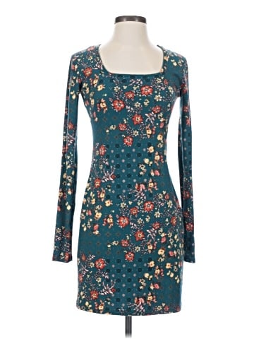 Mudd Casual Dress (view 1)