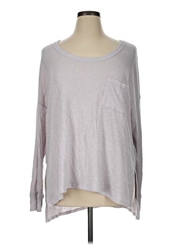 American Eagle Outfitters Pullover Sweater (view 1)