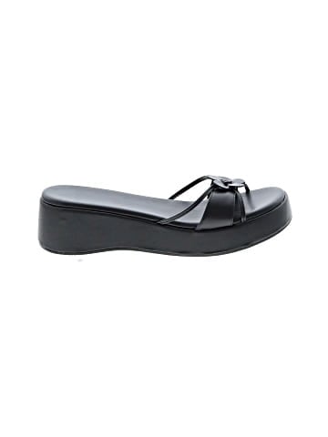 Unbranded Wedges (view 1)
