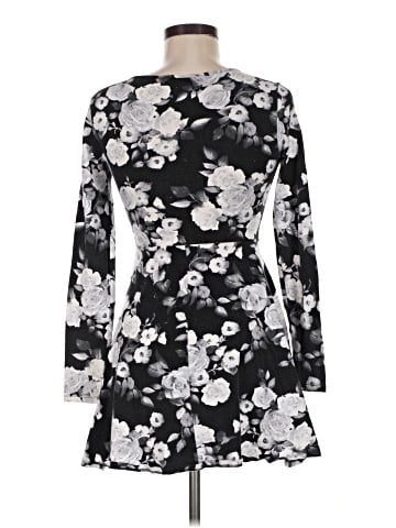 Forever 21 Casual Dress (view 2)