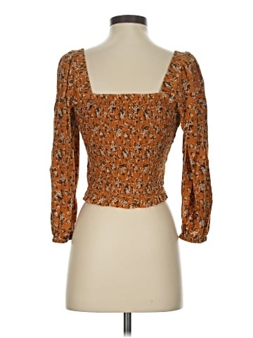 American Eagle Outfitters 3/4 Sleeve Blouse (view 2)