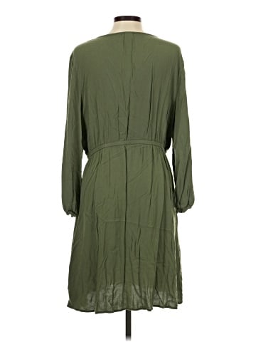 Old Navy Casual Dress (view 2)