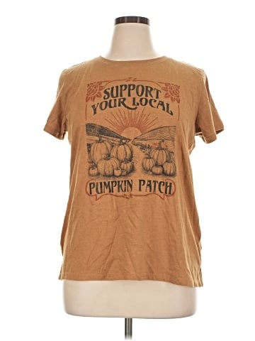 Maurices Short Sleeve T-Shirt (view 1)