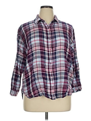 Gloria Vanderbilt 3/4 Sleeve Button-Down Shirt (view 1)