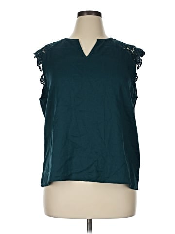 Shein Curve Sleeveless Blouse (view 1)