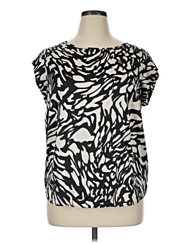 Cupcakes & Cashmere Short Sleeve Blouse (view 1)